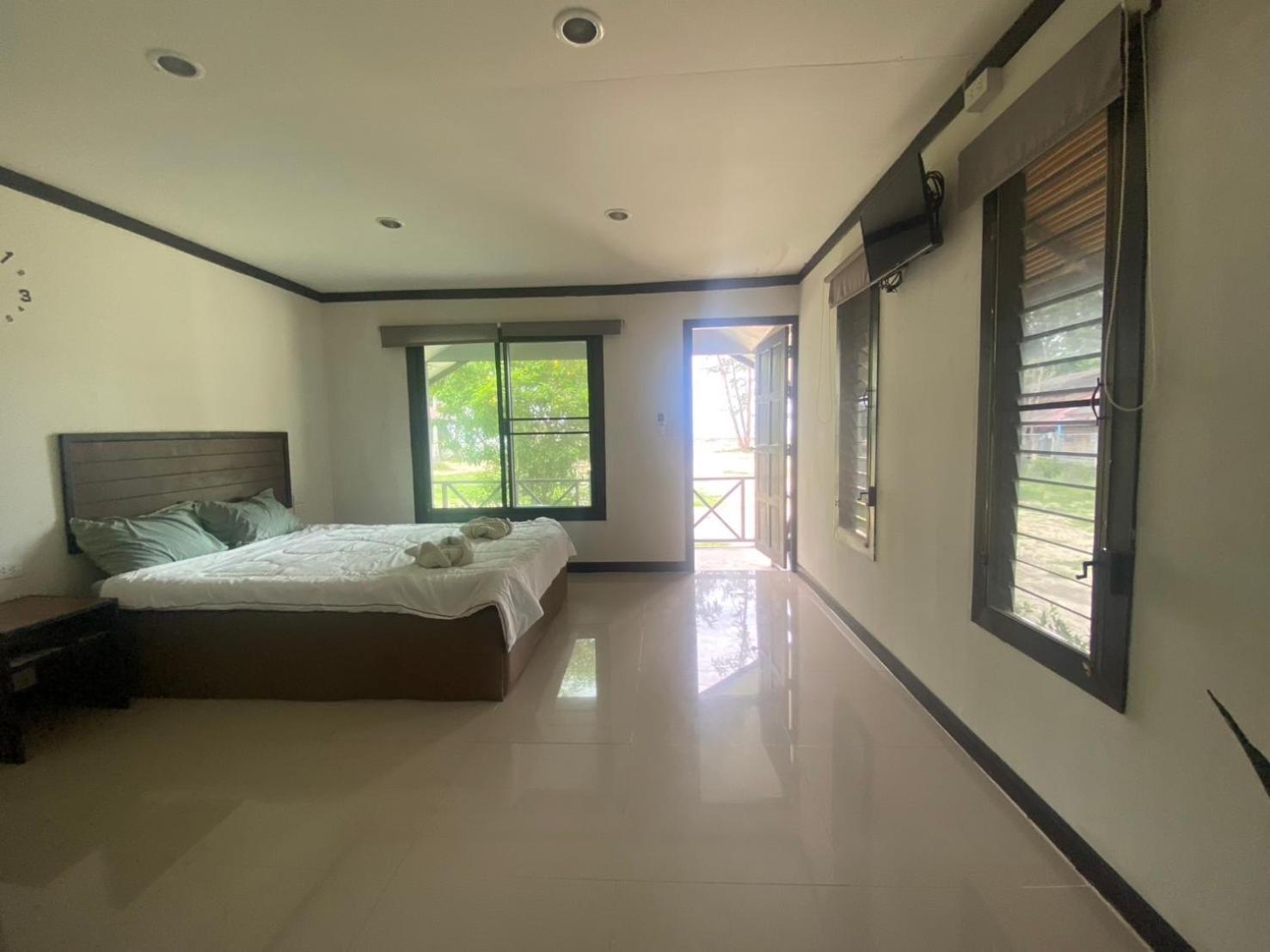 Phangan Chalet Bungalow & House Ban Chalok Lam Esterno foto