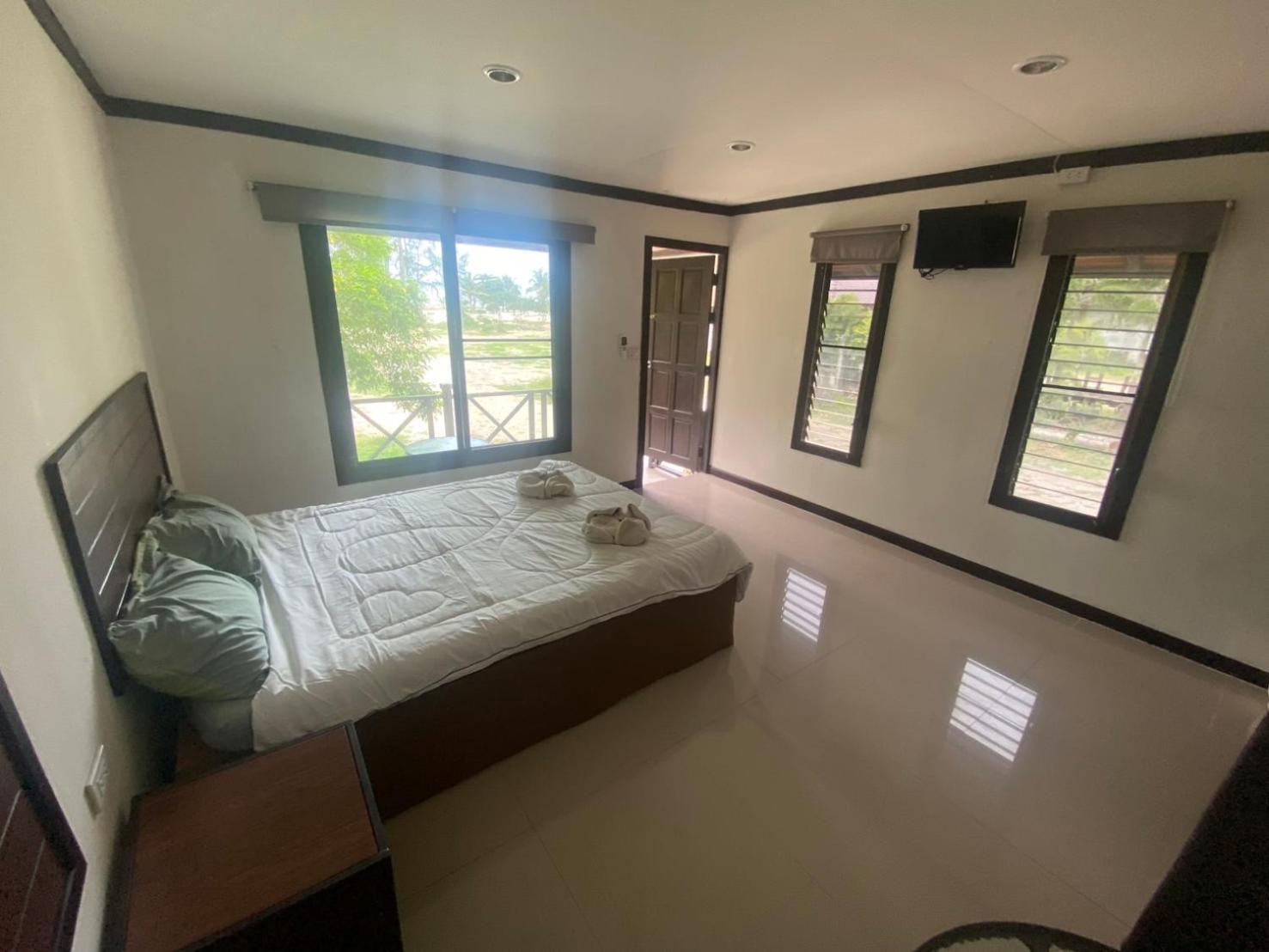 Phangan Chalet Bungalow & House Ban Chalok Lam Esterno foto