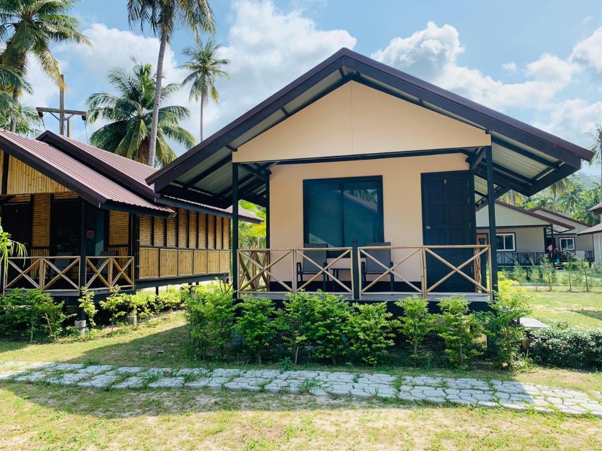 Phangan Chalet Bungalow & House Ban Chalok Lam Esterno foto